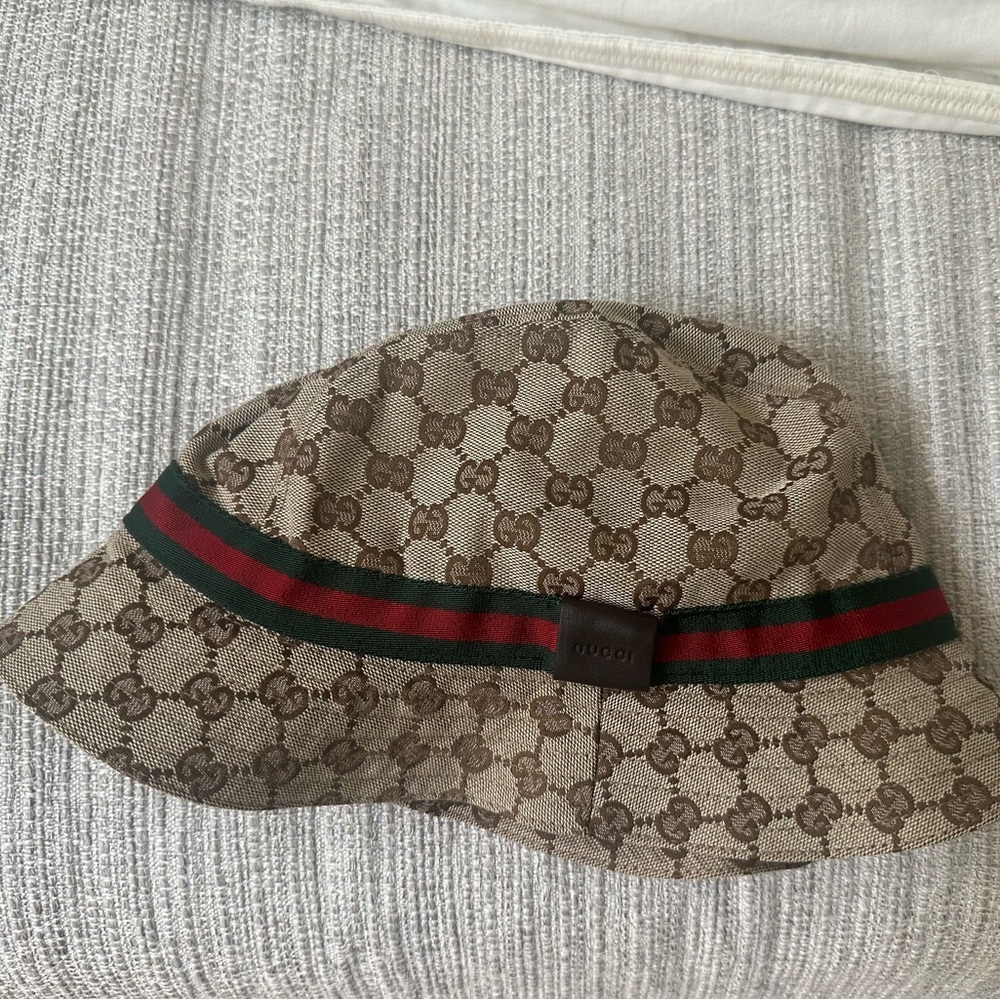 Gucci Beige/Tan Monogram Bucket Hat with Green & Red Stripe